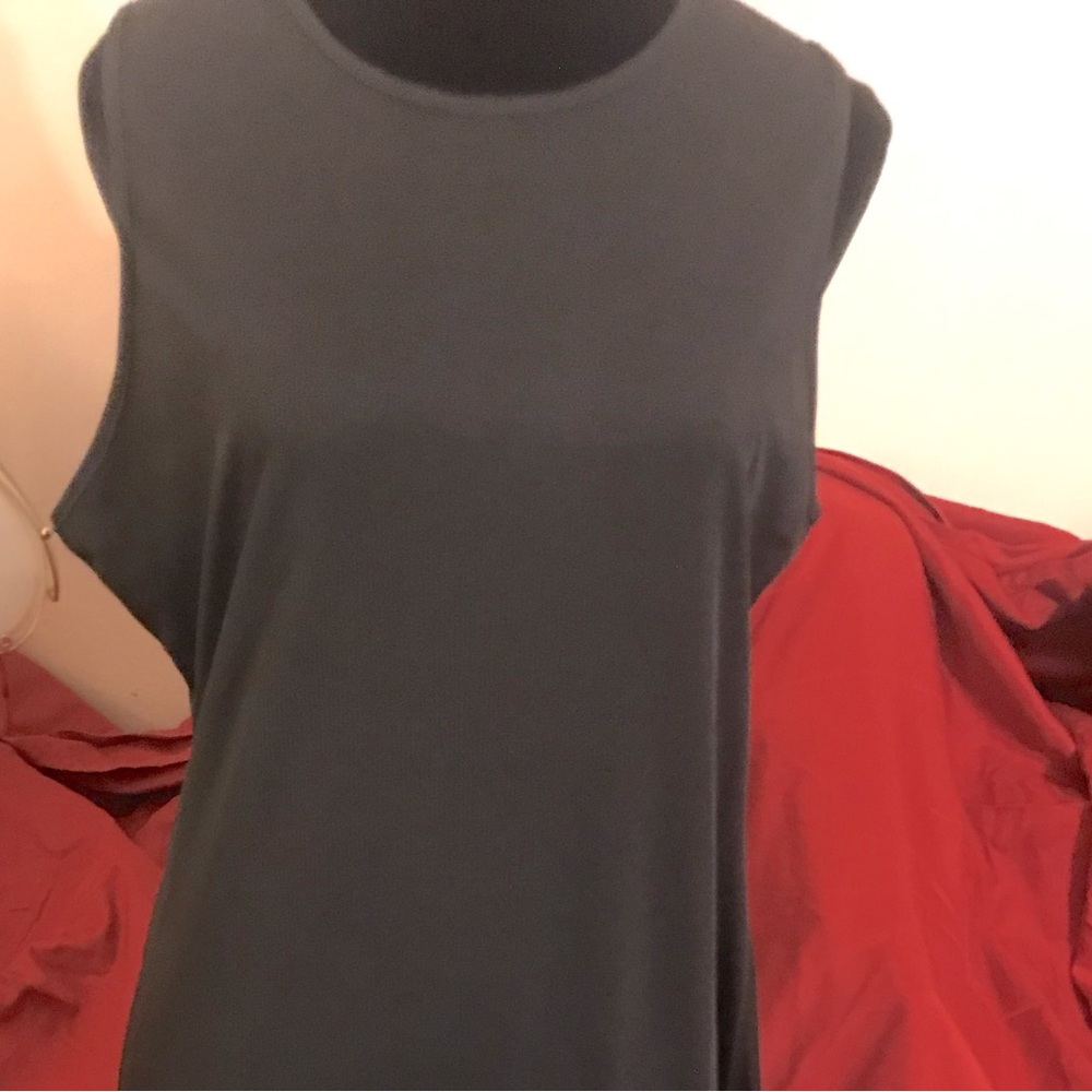 Black ribbed maxi dress. New without tags.